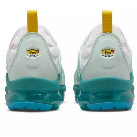 Nike Air VaporMax Plus Running Shoes - White/mint foam/washed teal/siren red - Picture 9 of 16